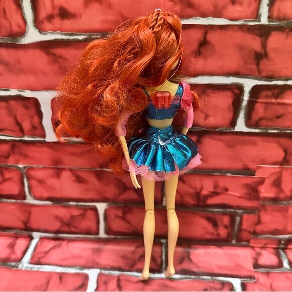 Jakks Pacific Winx Club Believix Bloom fashion doll - Picture 8 of 10